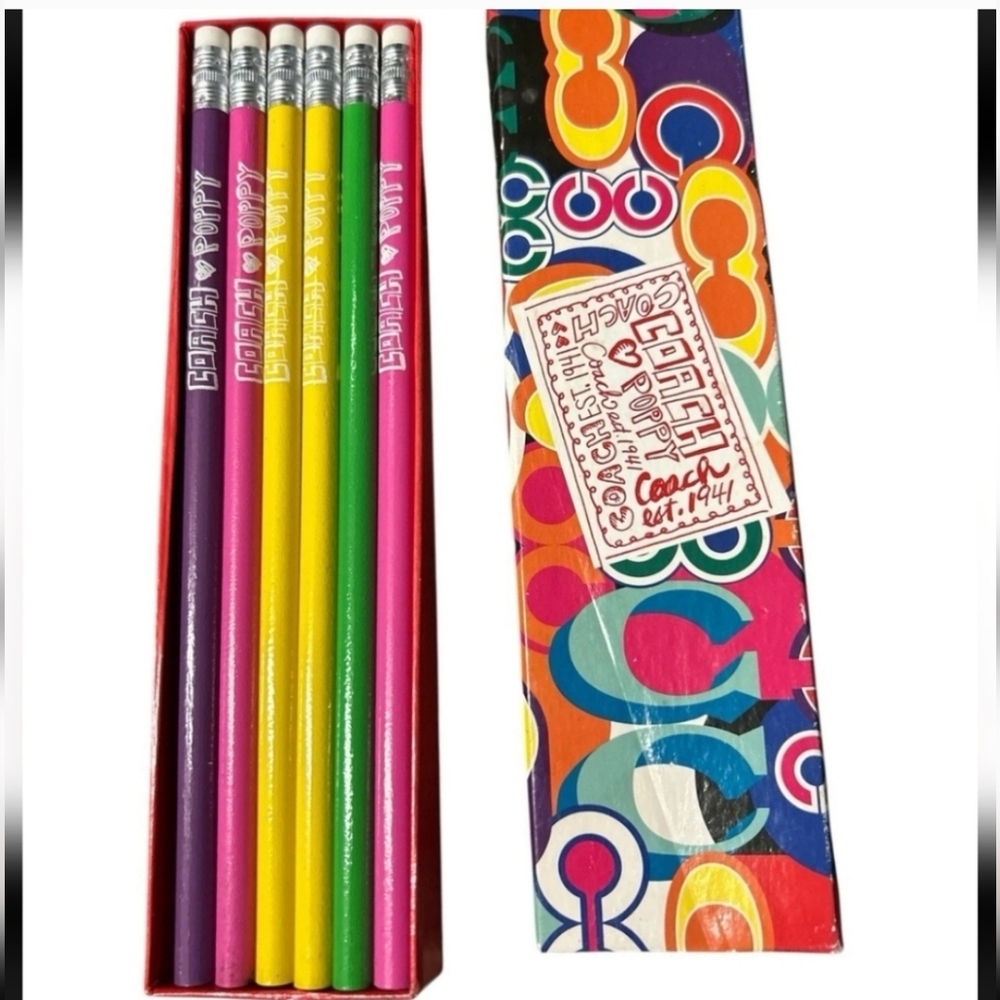 🆕️Vintage Coach Poppy Colorful Graphic 12 Count Pencil & Notebook Set - Picture 11 of 15